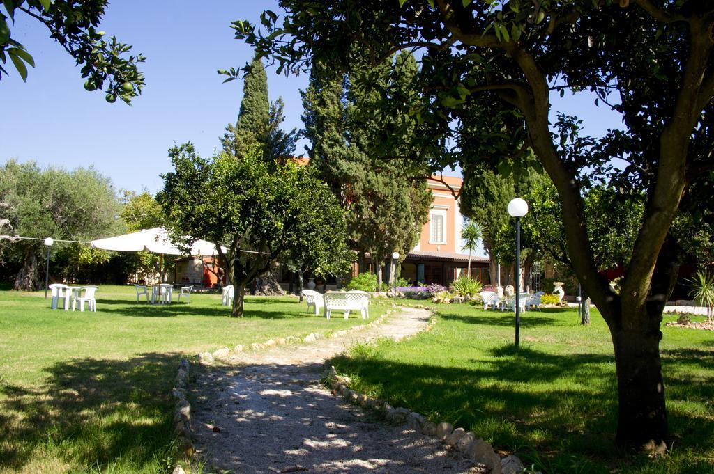 Agriturismo Santa Chiara Alezio Exterior foto